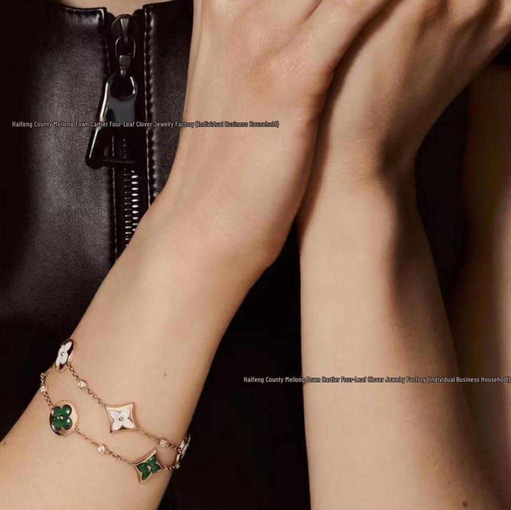 Luxusní sada náhrdelníku a náramku LV Clover & Flower z perleti