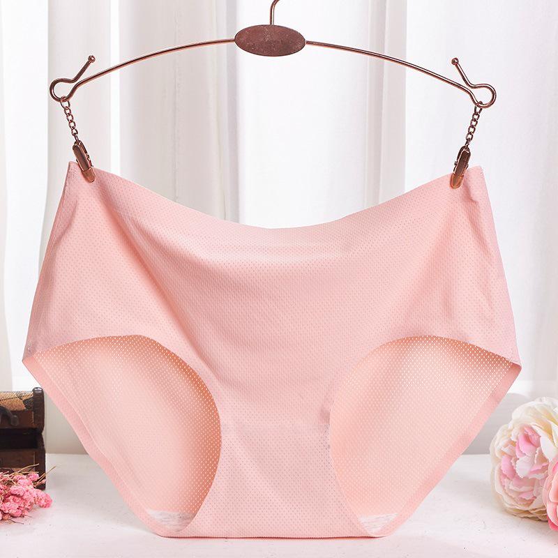 

Women s Seamless Mid-Waist Antibacterial Ice Silk Briefs with Cotton Crotch M