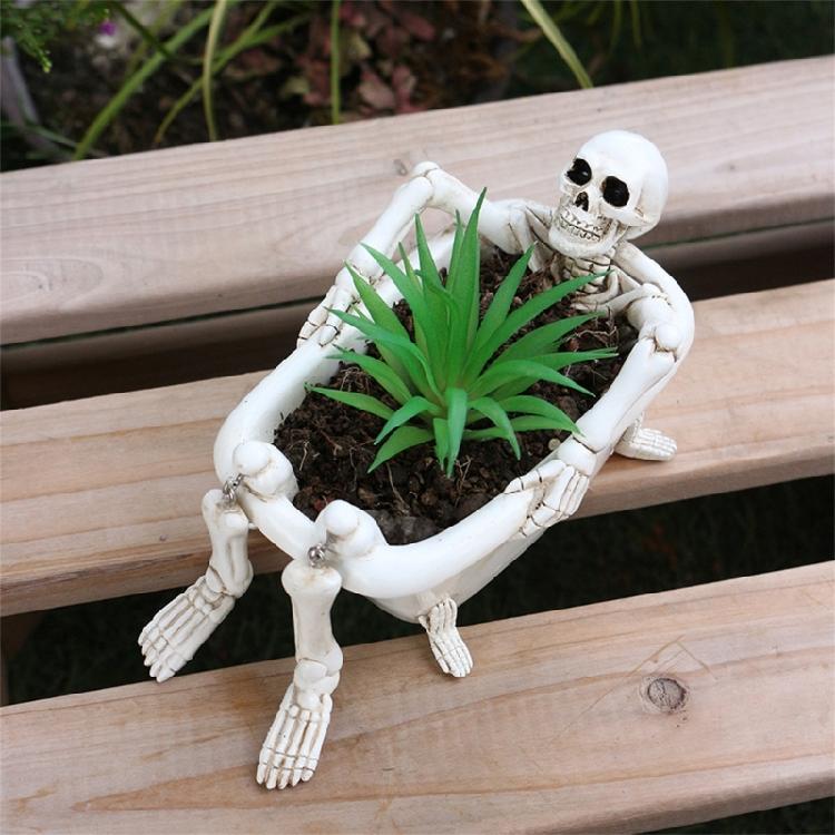 Halloween Decoration Skull Planter Bathtub Resin Crafted Plant Container For Home Office Or Garden