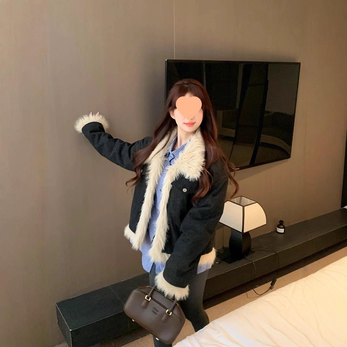 

Women s Quilted Cotton Jacket with Fur Lining - Autumn/Winter High-End Style L