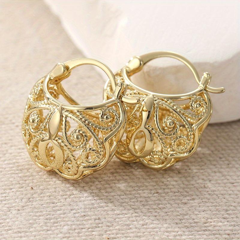 Hollow Carved Flower Basket Design Golden Plated Hoops Earrings for Women Vintage Exquisite Banquet Jewelry Accessories