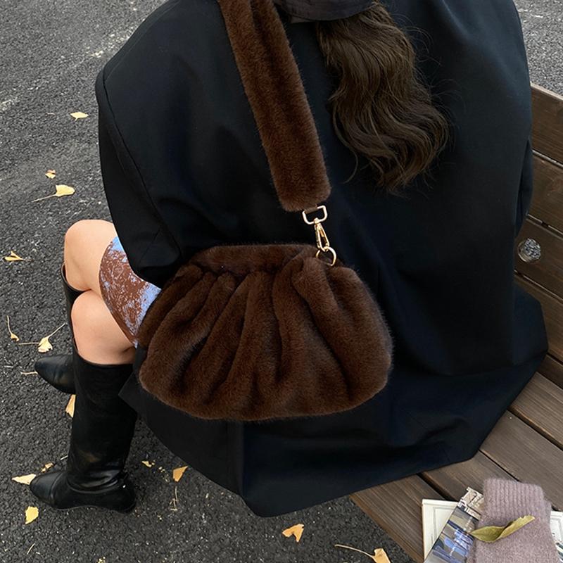 Fashi Soft Plush Hobo Bags for Women Designer Fluffy Faux Fur Lady Handbag Luxury Clutch Bag Female Winter Shell Crossbody Bag