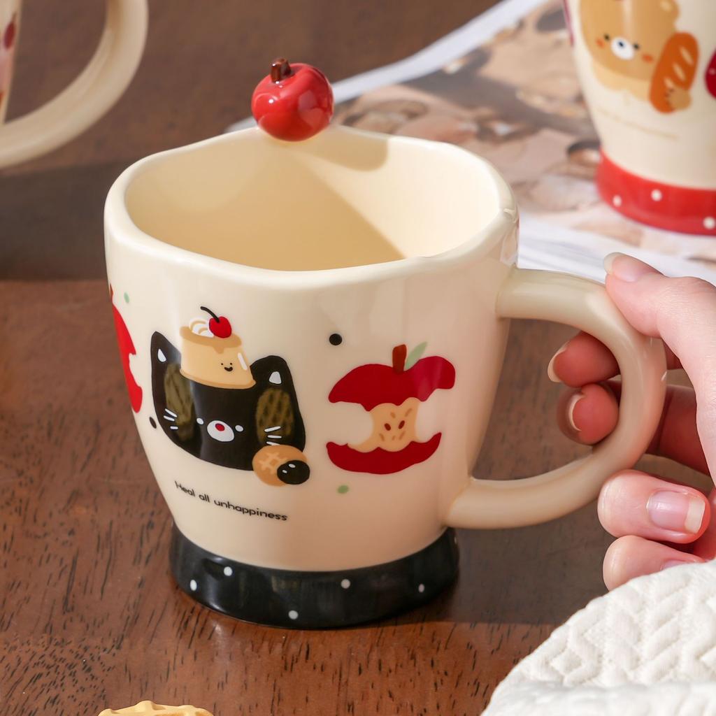 Apple Bear Mug with Spoon, Good-looking Ceramic Cup for the Office, Cute High Temperature Coffee Cup, Breakfast Cup.