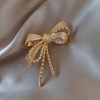 Spilla con nodo a fiocco color oro Accessori per costumi carini Spille per corpetto Matrimonio per feste