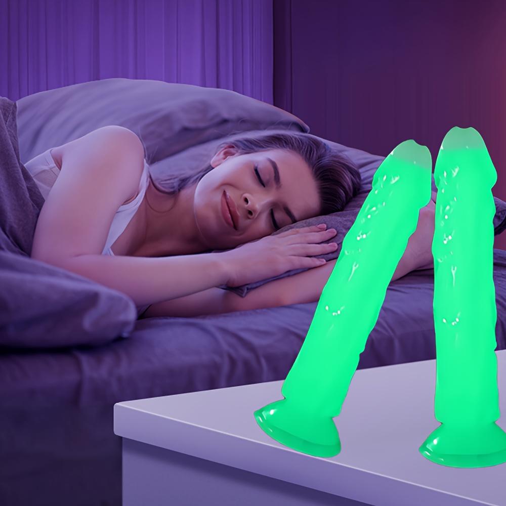 Glow-in-the-Dark Simulation Dildo Clitoris G-Spot Stimulator Prostate Massage Anal Plug Female Masturbator With Suction Cup Dild