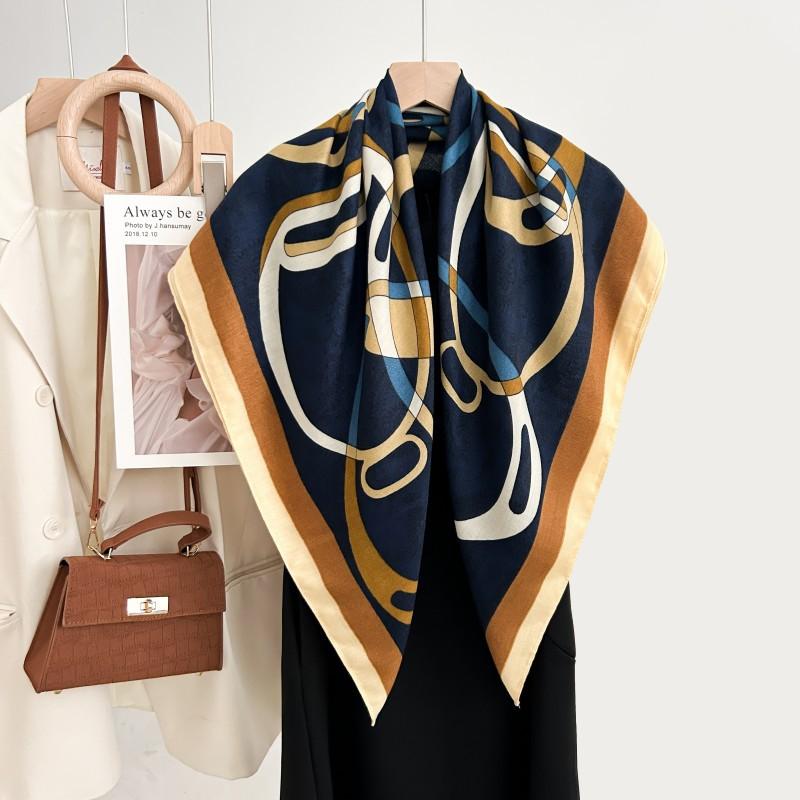 Autumn And Winter White Flower Print Fresh And Elegant 90 Square Scarf Herringbone Shawl Soft Skin-Friendly Warm Scarf