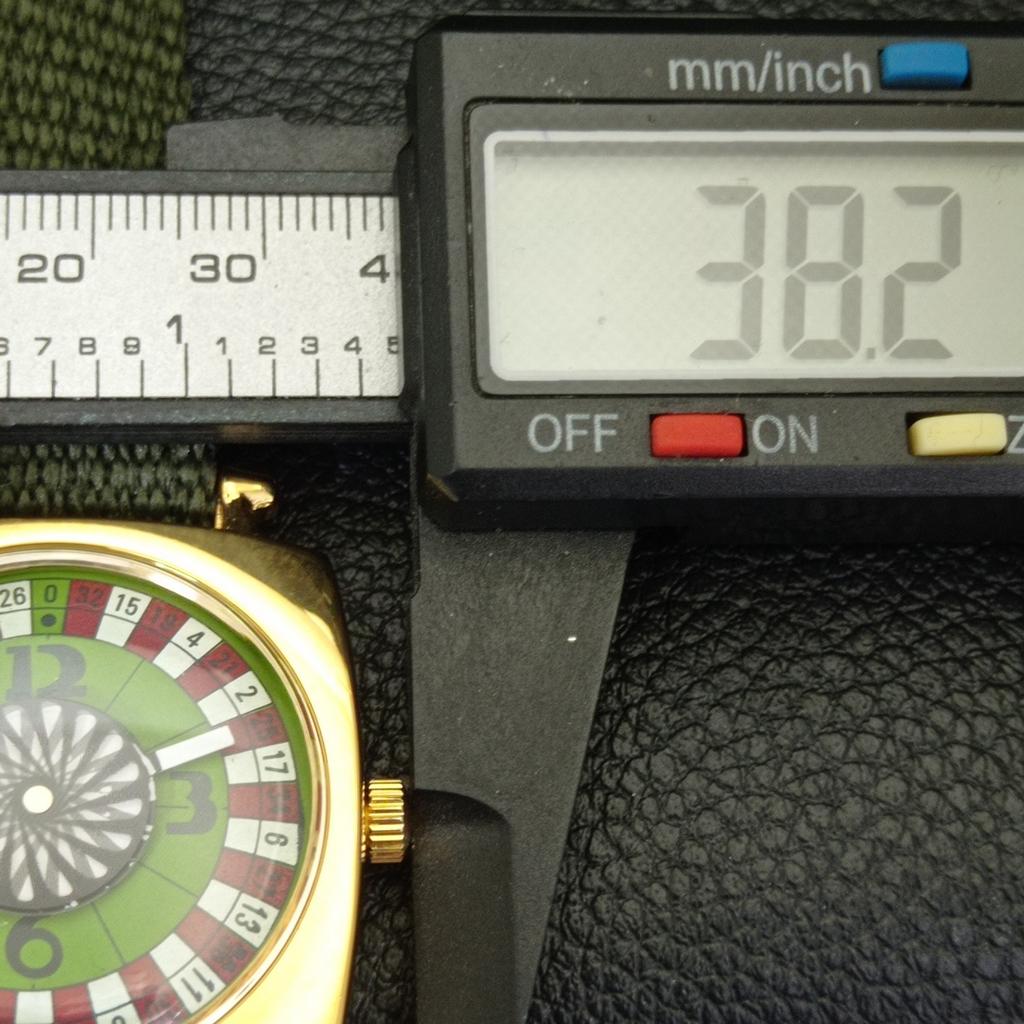 HAND-WINDING VINTAGE SWISS MENS POKER FACE GREEN COLOR DIAL WATCH A701123-5 R205b-a701123
