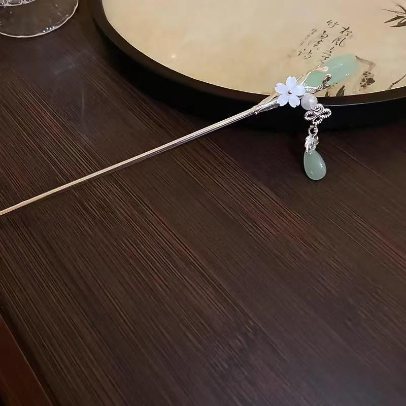 Retro Ethnic Hairpin: Glazed Water Drop Silver Tassel Hanfu Stick