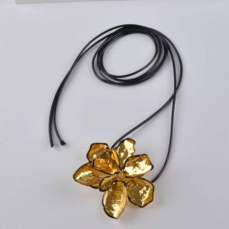 

Fashion Exaggerated Affordable Luxury Style Handmade Multi-Layer Flower Earrings Super Fairy Florals Fancy Modelling Earrings Women Waist chain