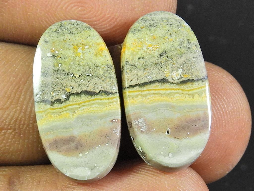Jasp Bumble bee natural Pereche potrivită Cabochon Oval Piatră prețioasă 11X20X04 MM SK-76