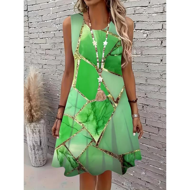 

A Sleeveless Dress in Emerald Green with Golden Geometric Patterns, Featuring Artistic Prints And a Loose, Casual Mid-Length Design. XL