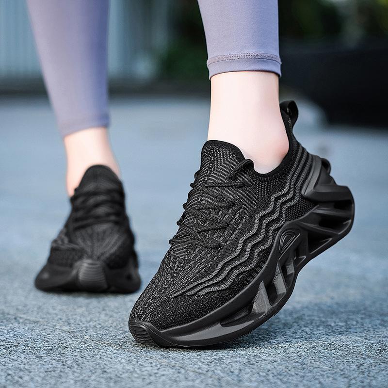 

Cross-border new hollow twist thick-soled fly-woven mesh, light and breathable casual sports couple shoes, four-season shoes 37 чёрный