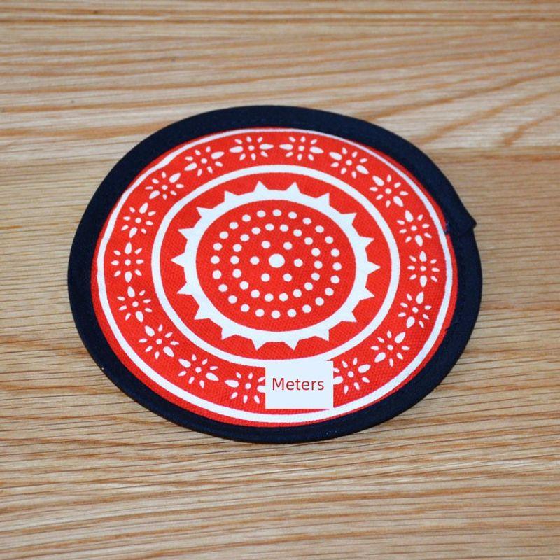 

Buluo Annual Fish Chinese Style Handmade Print Pure Cotton Fabric Placemat Coaster Heat Proof Mat Coasters round Dining Table Cushion Xiangyun Red About 13cm in diameter