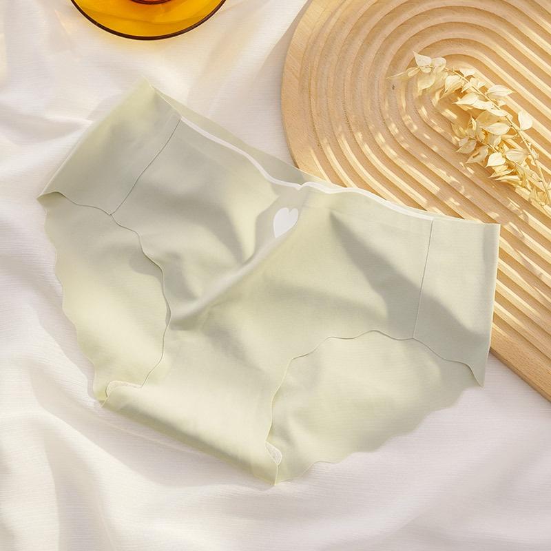

FINETOO Ice Silk Seamless Panties Ladies Summer Ultra-Thin Nude Sense Quick-Drying Mask Pants 3D Peach Buttocks Fitness M зелений