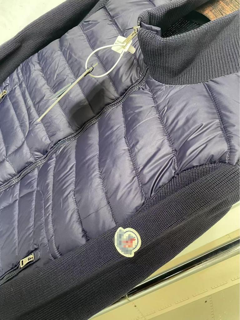 Europäische Herren Slim Fit Gestrickte Patchwork Daunenjacke - Weiße Entendaune, Warmer Stehkragen, Modische Freizeitkleidung