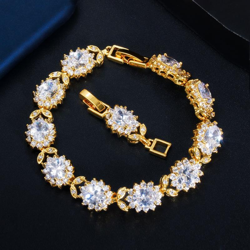 S0165 Hand Jewelry Super Flash Zircon Flower Bracelet Real Gold Plating