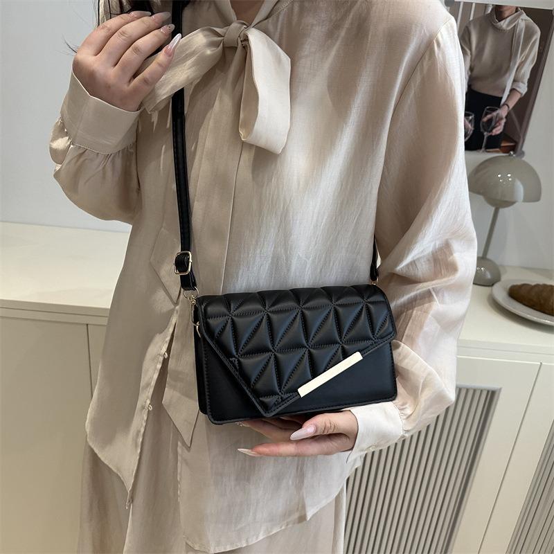 Premium Solid Color Small Square Bag Summer Popular Versatile Commuting Beautiful Shoulder Messenger Bag Women's Bag
