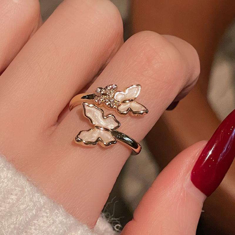 

Medieval French Retro Super Fairy Butterfly Enamel Drip Open Ring Fashion Niche Design Exquisite Accessories Adjustable opening