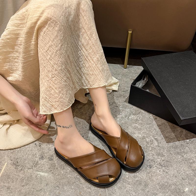Fashion 2025 New Cover Toe Loafers Slippers Women New Summer Sexy Low Sandals Casual Non Slip Basic Rome Slides Fashion Women Shoes