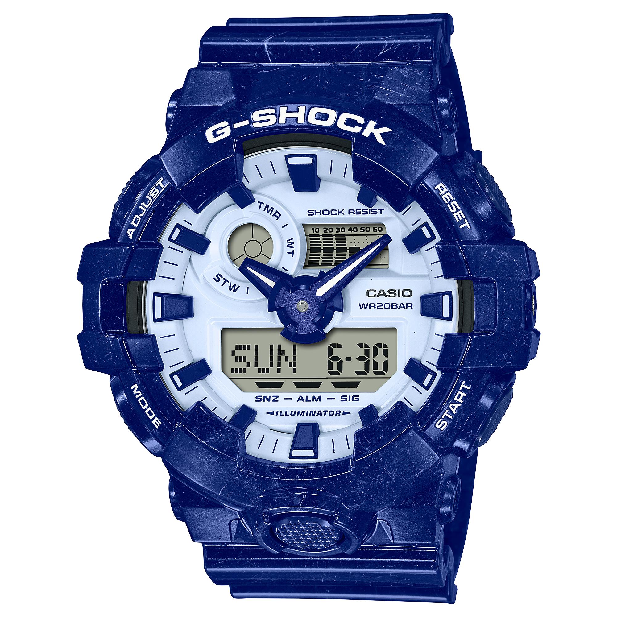 

Casio G-SHOCK Men s Resin 200M Water Resistant Analog Shock Resistant Quartz Watch GA-700BWP-2A синий