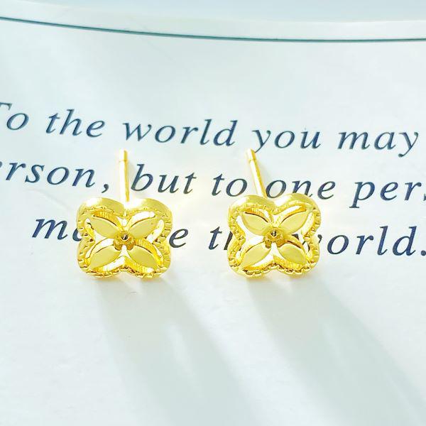 S925 Sterling Silver Four-Leaf Clover Stud Earrings with 18K Gold-Plated Needles - Luxury Feel and Elegant Design
