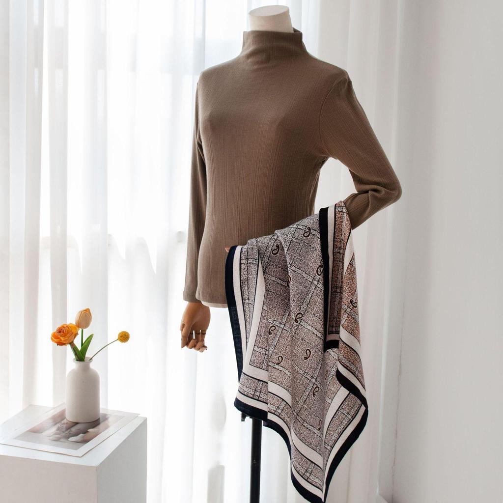 Paisley Cashew Silk Wool Scarf for Women - Handmade, Rolled Edges, High-End Autumn/Winter Square Neck Tie, 70