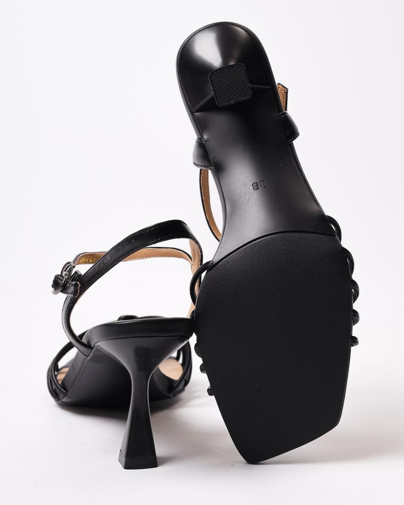 Босоножки на каблуке рюмочка Melanda 5092343 36 черные кожа