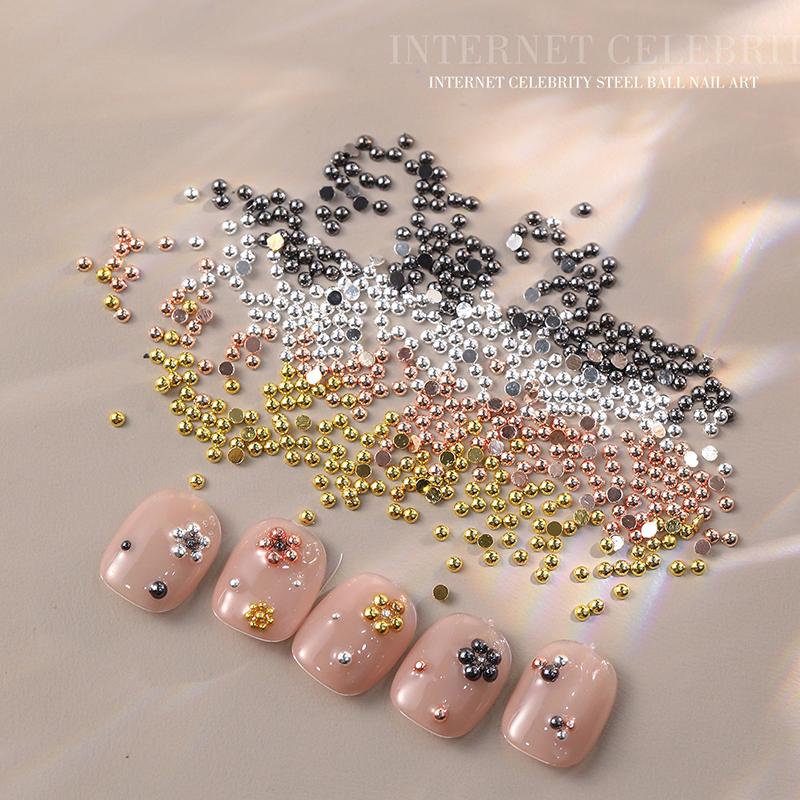 50 stk Mini Halvrunde Rustfritt Stål Kaviarkuler Neglekunst Dekorasjoner Mikro Kule Charms Gel Polish Tips Manikyrtilbehør