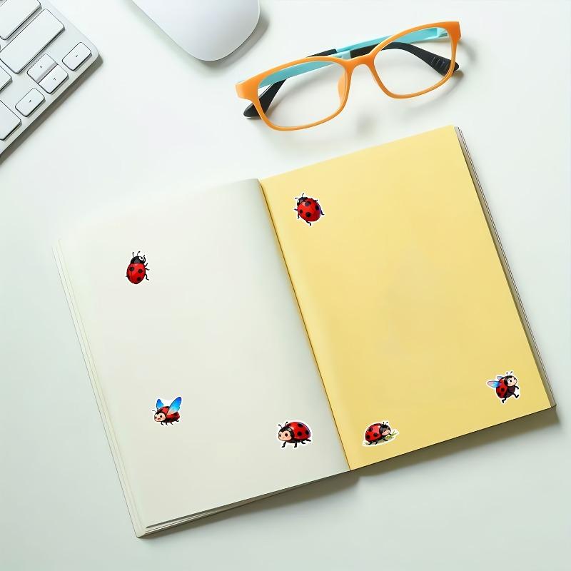 1 Roll (500 pieces) of irregular cartoon ladybug stickers