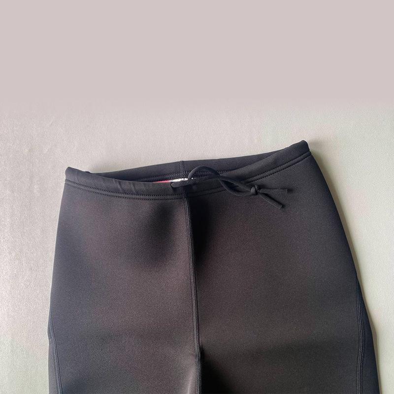 Men's 2mm Neoprene Swimming and Diving Shorts - Warm, Body-Shaping Fitness Wear