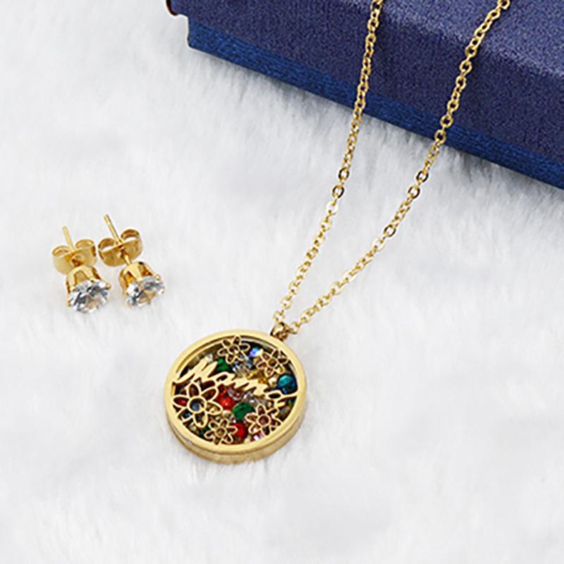 

Комплект ожерелья-цепочки на ключицу и серег из титановой стали с 18-каратным золотым покрытием 18K Gold