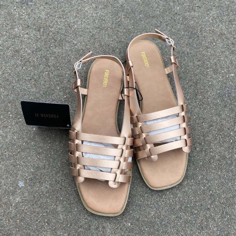 Summer Casual Large Size Women's Sandals (Sizes 40-43)