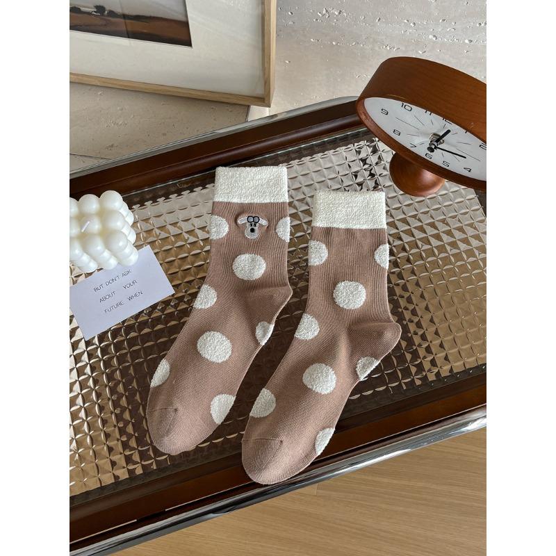 Autumn and Winter Three-dimensional Polka Dot Cute Cartoon Versatile Mid-calf Socks, Plush Polka Dot Women's Socks