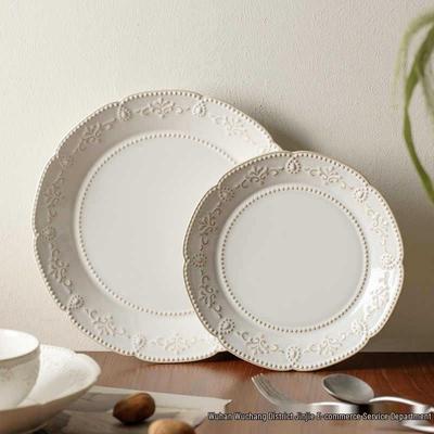 Vaisselle de table – Assiettes et plats de service