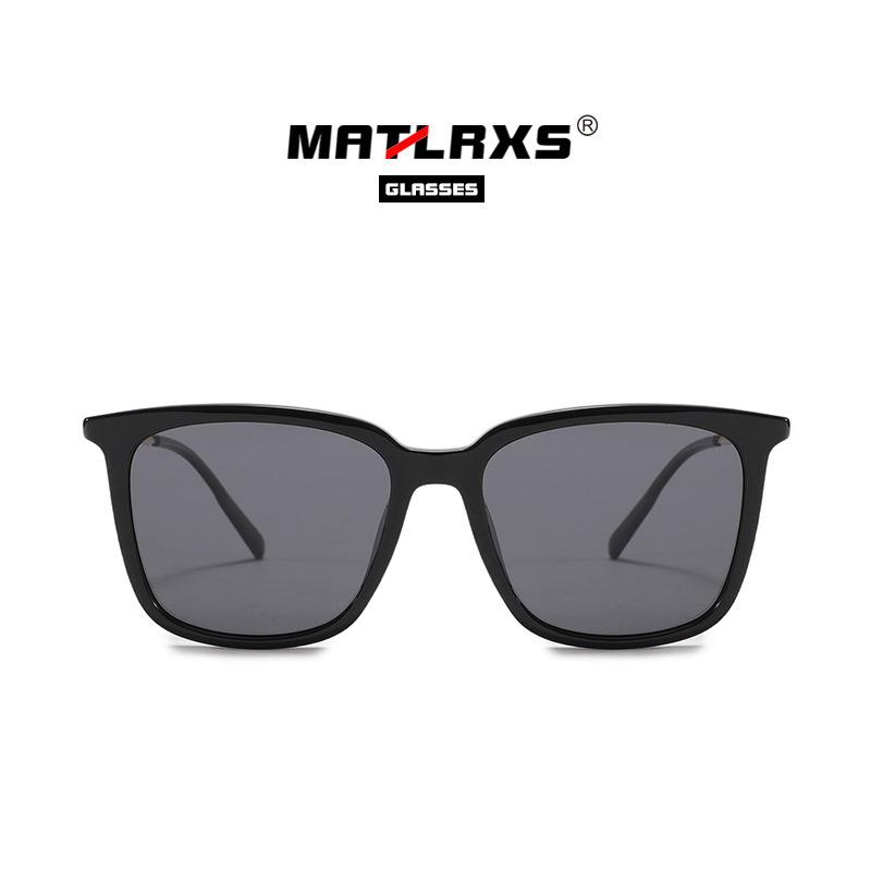 New TR90Polarized sunglasses are fashionable and trendy for men and women, popular with internet celebrities, and the large frame makes the face