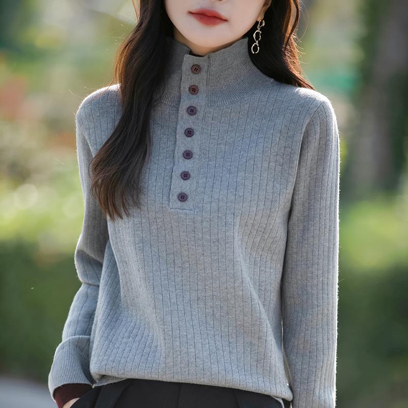 Women's Knitted Sweater with Turn-Down Collar - Two-Piece Illusion, Long Sleeve, Loose Fit, Slimming Design for Autumn/Winter.