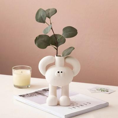 Shaped Vase Desktop Living Room Dining Room Ornaments Resin Vase for Children's Gifts Resin Vase for Interior Decoration.