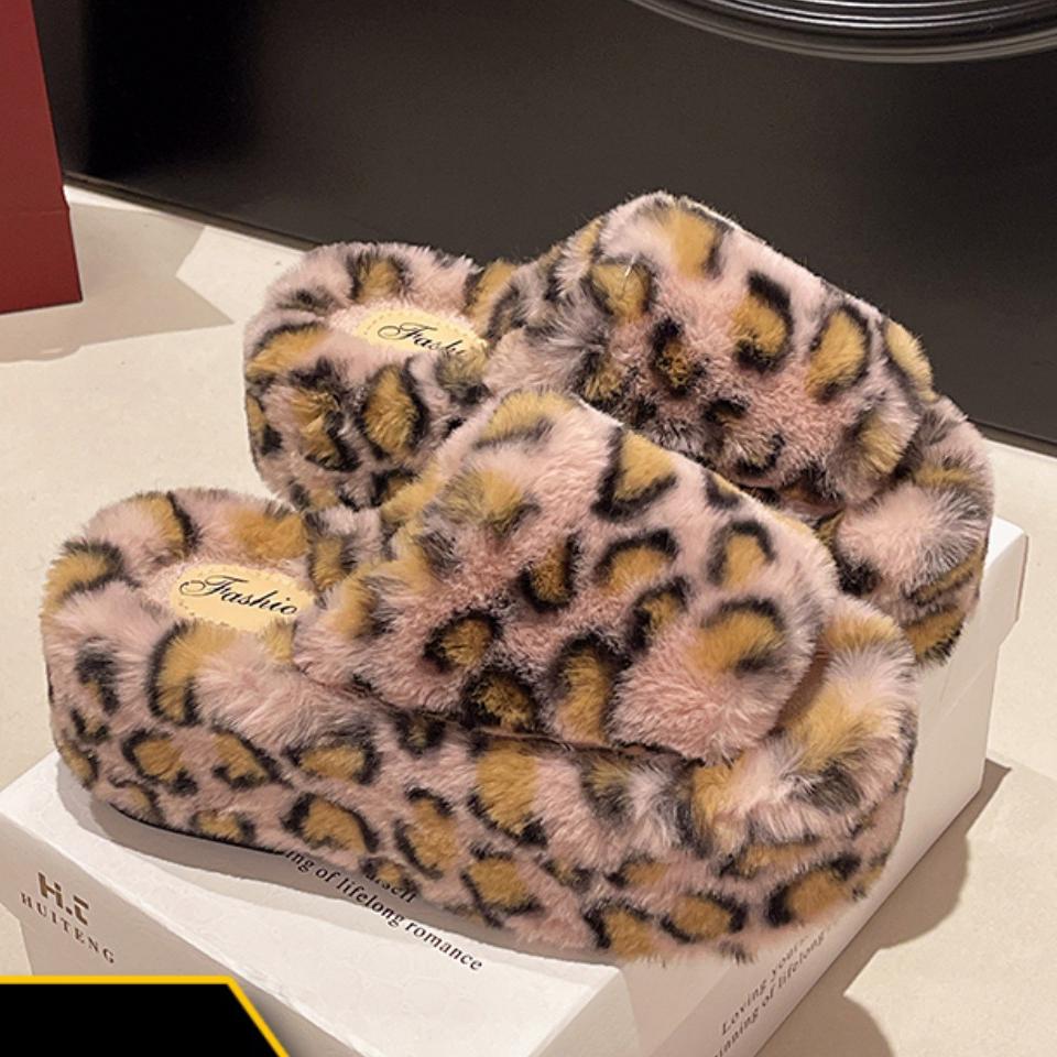 Fashion Korean Double band fur slides female warm fluffy platform shoes thicken soled winter fleeces slippers women shearling pantufa