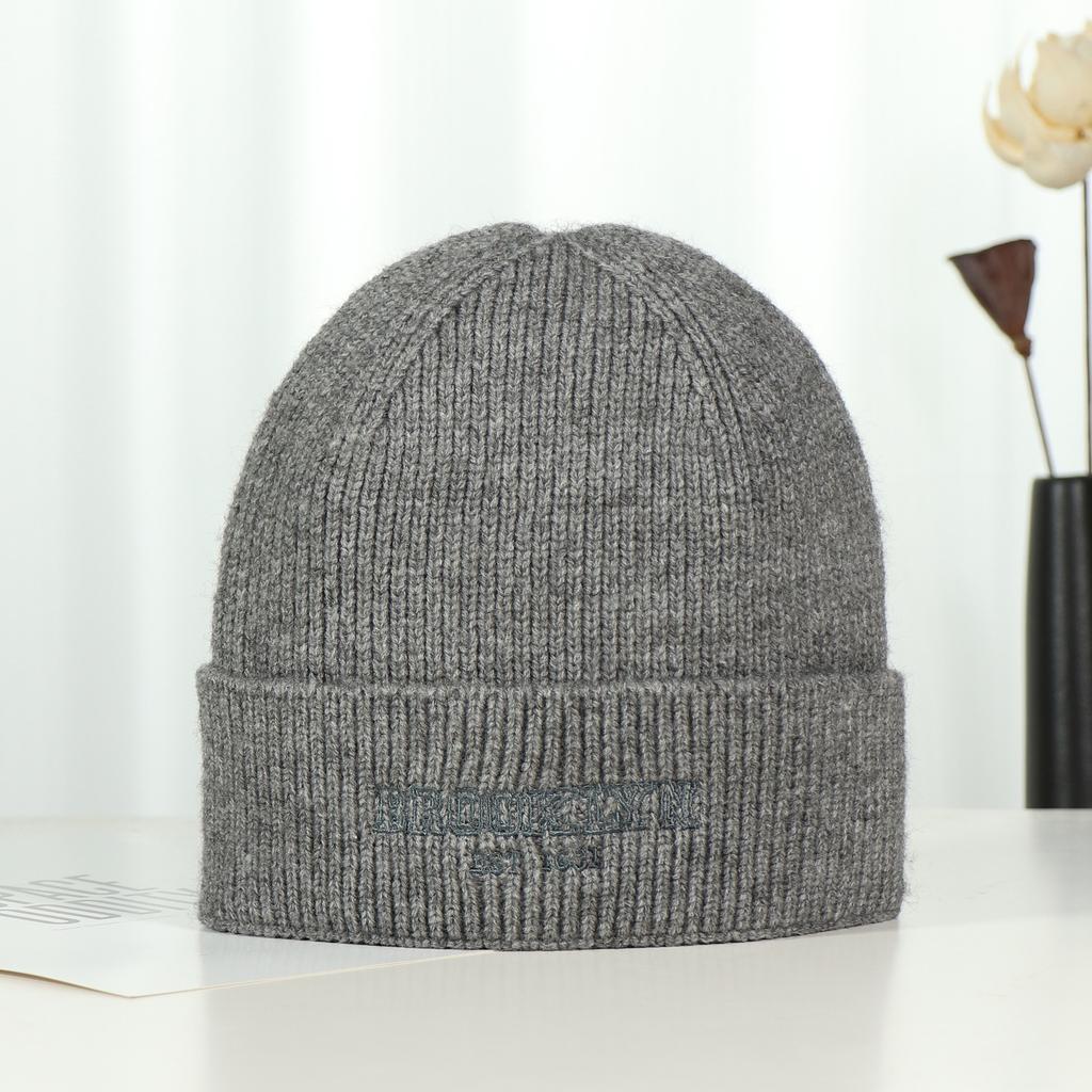 Autumn and Winter Couple Knitted Hats with Embroidered Letters Outdoor Cycling Warm Knitted Hats
