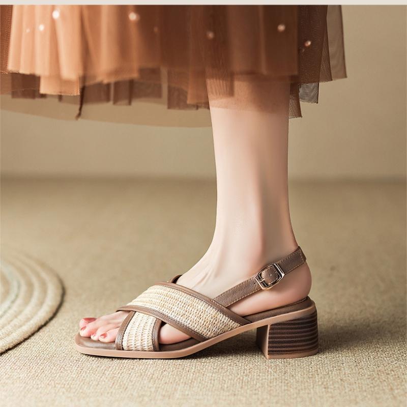 Ladies Shoes on Sale 2024 New Fashion Buckle Women's Sandals Summer Solid Outdoor Flat Casual Women Beach Sandalias Zapatos