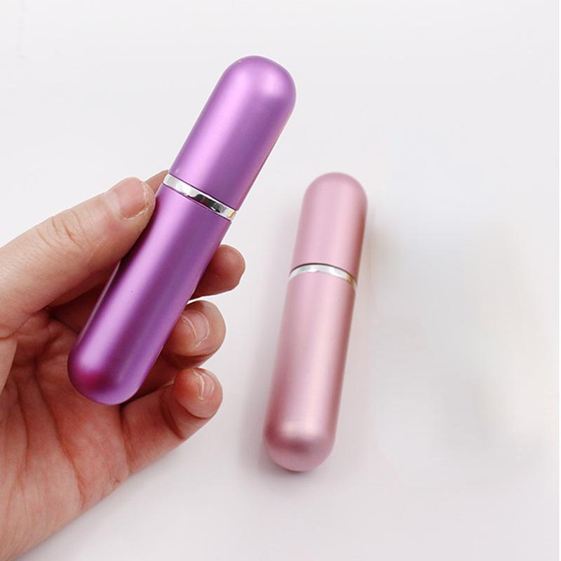 Cestovní pouzdro na kapsle s rozprašovačem s rozprašovačem parfémů s objemem 5 ml