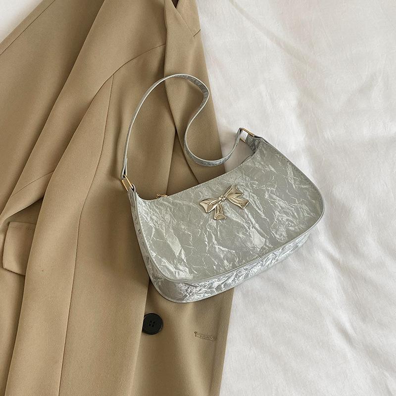 Women's niche design fashionable winter armpit bag women's new simple trend shoulder crescent bag