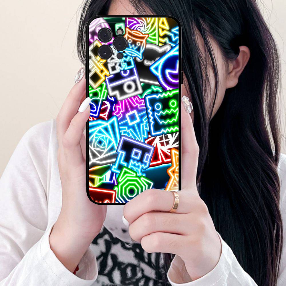 Game Geometry Dash For IPhone 17 16 15 14 13 12 11 Pro Max 13 17Air Shockproof Soft Phone Cases Coque