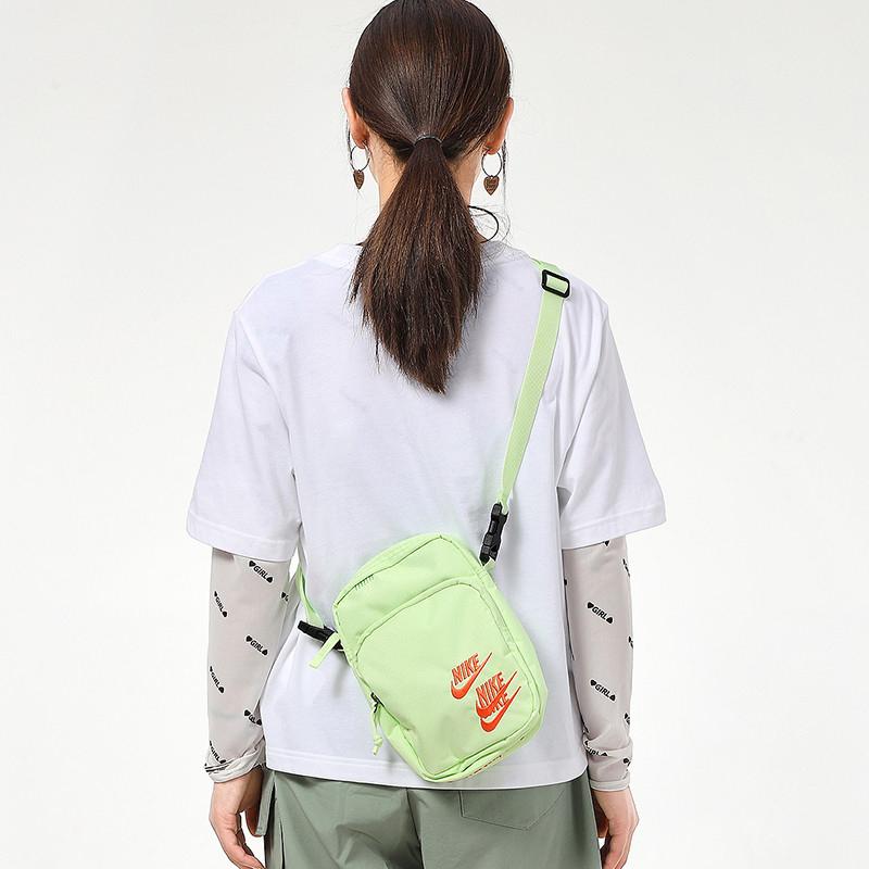 Nike Stoff Schultertasche Unisex Hellgrün DH3080-383