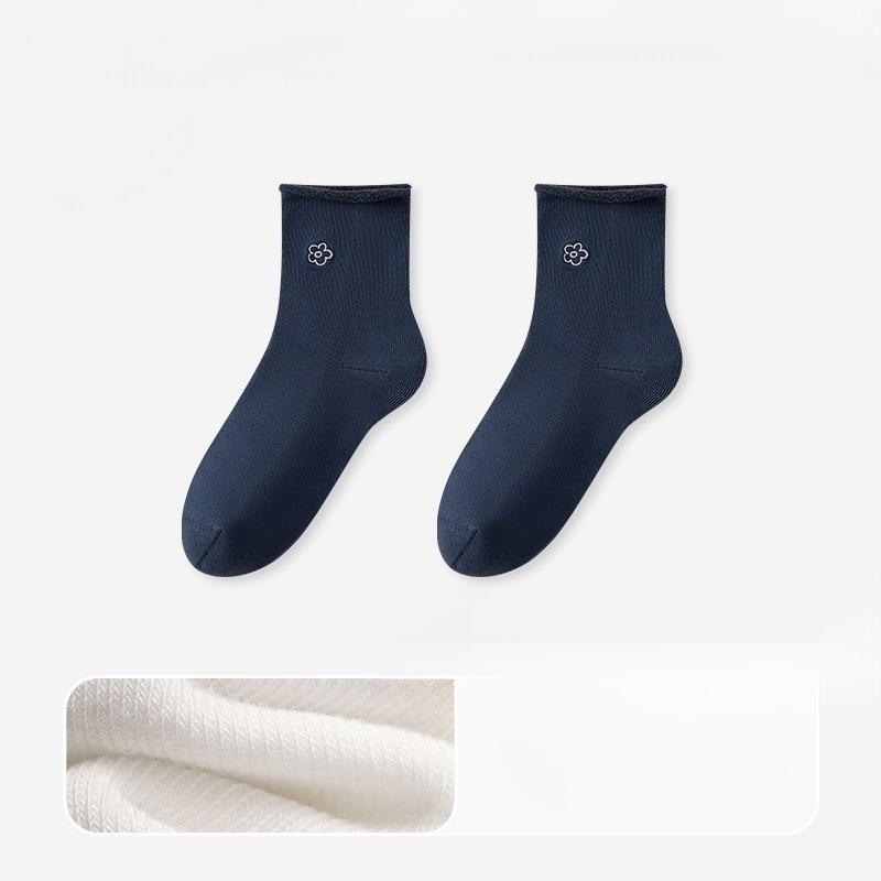 Female Autumn Lovely Flower Embroidery 10A Class Antibacterial Deodorant Roll Edge Loose Boneless Tube Socks