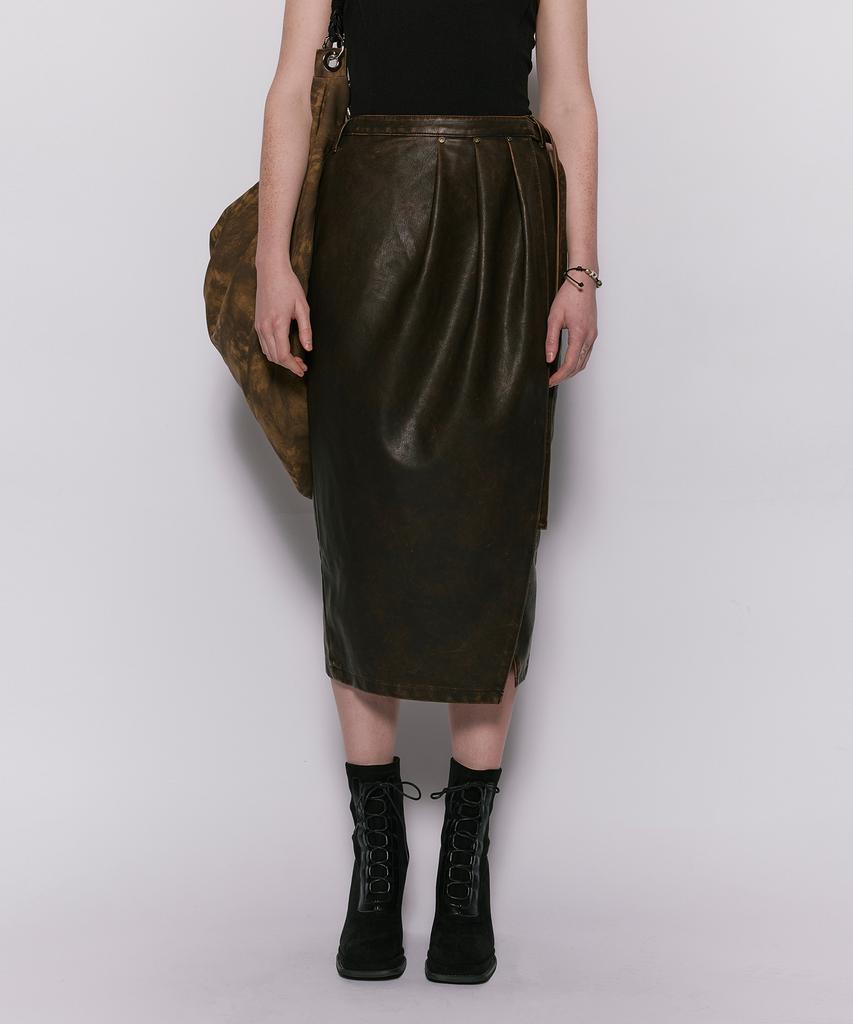 Weseullihyuseuteon Three Tuck Gurkha Leather Skirt Brown
