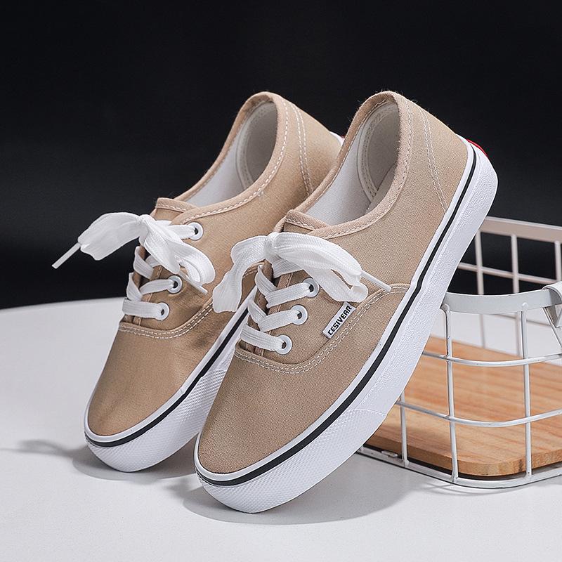 Candy Color Canvas Shoes: Unisex Spring/Autumn 2026 Versatile White Skate Sneakers for Students