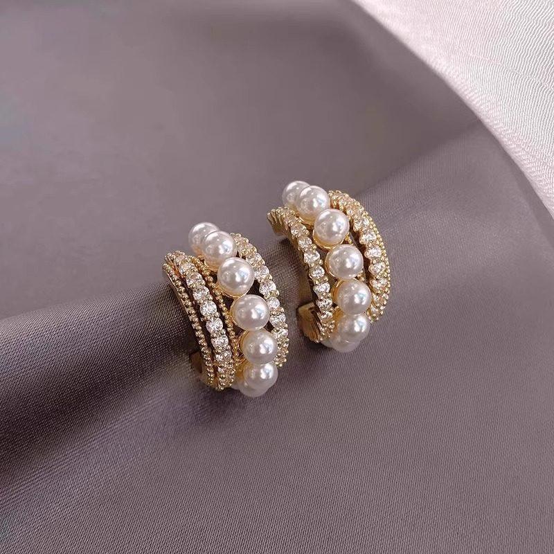 Exquisite French-style Pearl-accented Zircon C-shaped Gold Color Earrings 2026 New Design Jewelry Luxurious Accessory for Women