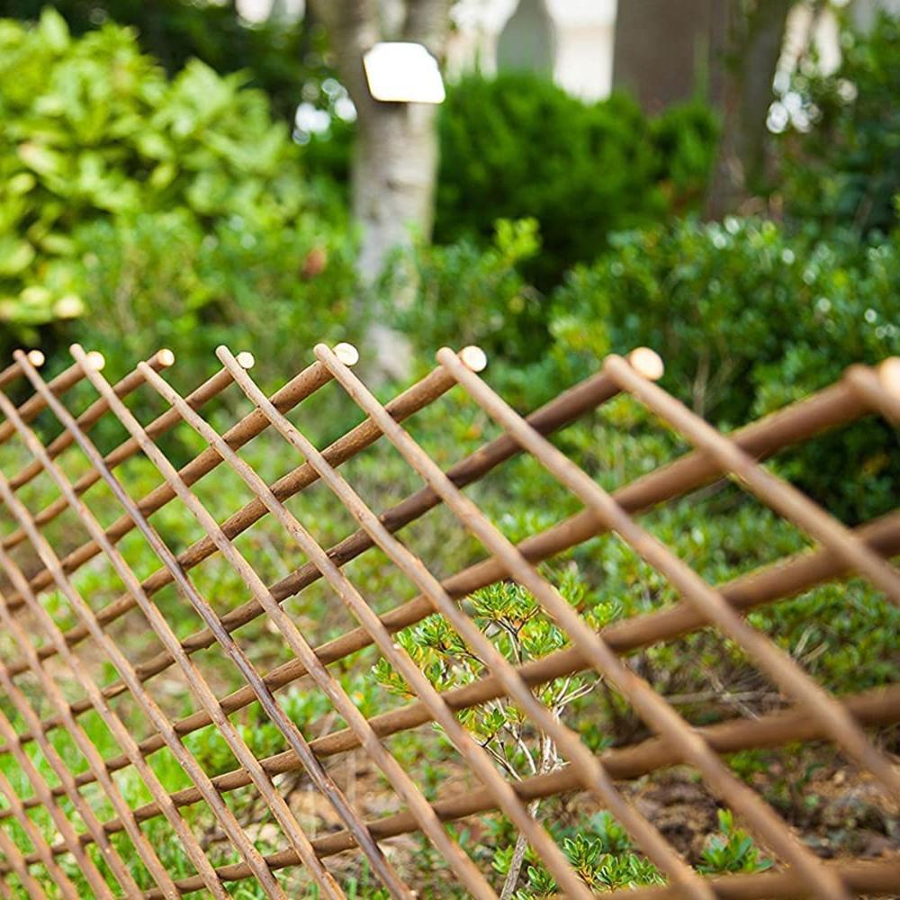 Courtyard Landscaping Expandable Telescopic Willow Lattice Garden Trellis Fence Plant Support