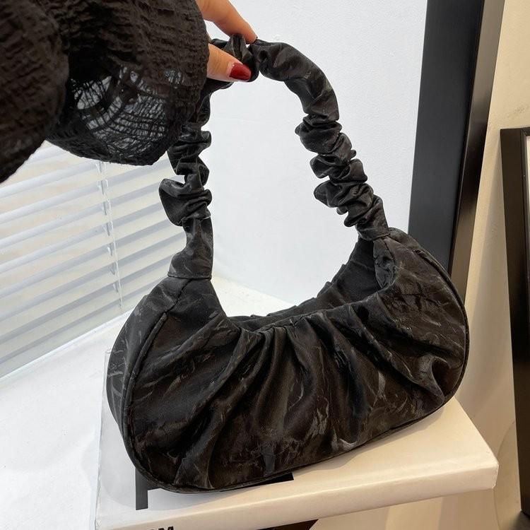 2024 Fashionable Cloud Bag Stylish Pleated Underarm Bag For Casual Travel Essentials